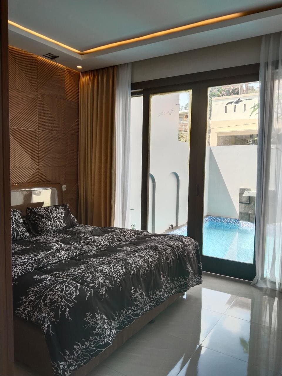 Unieke investeringsmogelijkheid! De villa biedt uniek comfort en adembenemend uitzicht op zee!, 3 slaapkamers, 140 m²