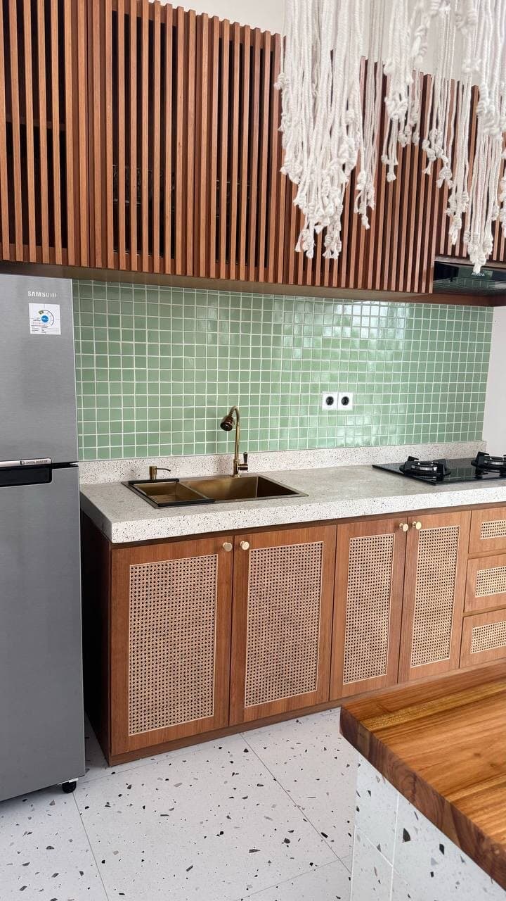 Готовая вилла с 2 спальнями в районе Kerobokan!, 2 спальни, 70 м²
