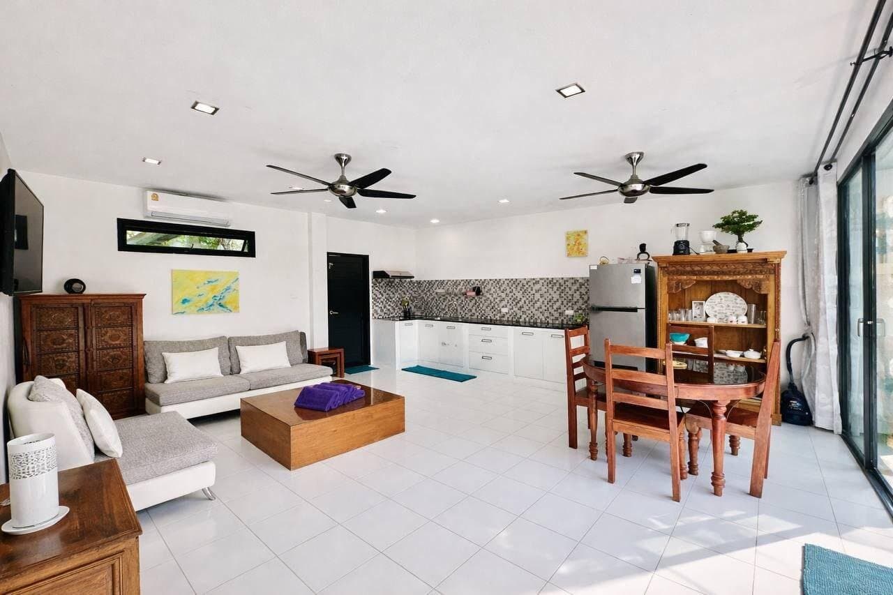 Villa lista con piscina e inquilino actual en Rawai, Phuket!, 2 dormitorios, 76 m²